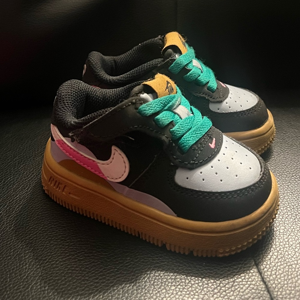 Nike Force 1 Low LV8 2 EasyOn
Baby/Toddler Shoes